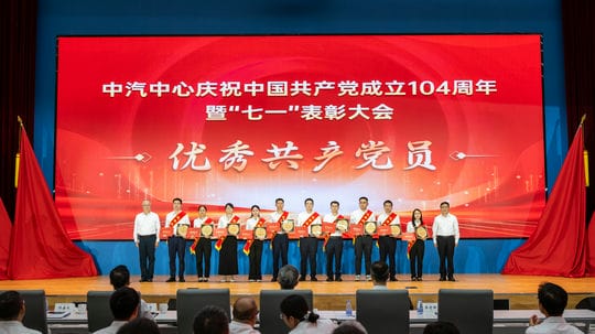 965003895178903552.jpg 965003895178903552.jpg